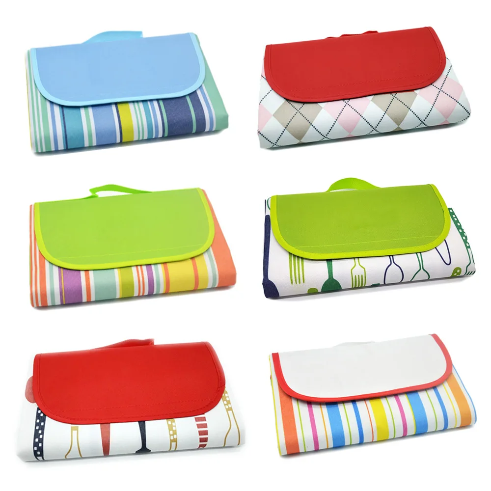 Wholesale high quality oxford cartoon plaid outdoor travel camping  blanket picnic mat waterproof