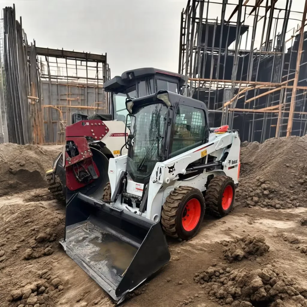 mini bobcat S550 S70 S130 S300 S450 S510 S550 S770 Cheap price Wholesale loaders / used Bobcat slip loaders
