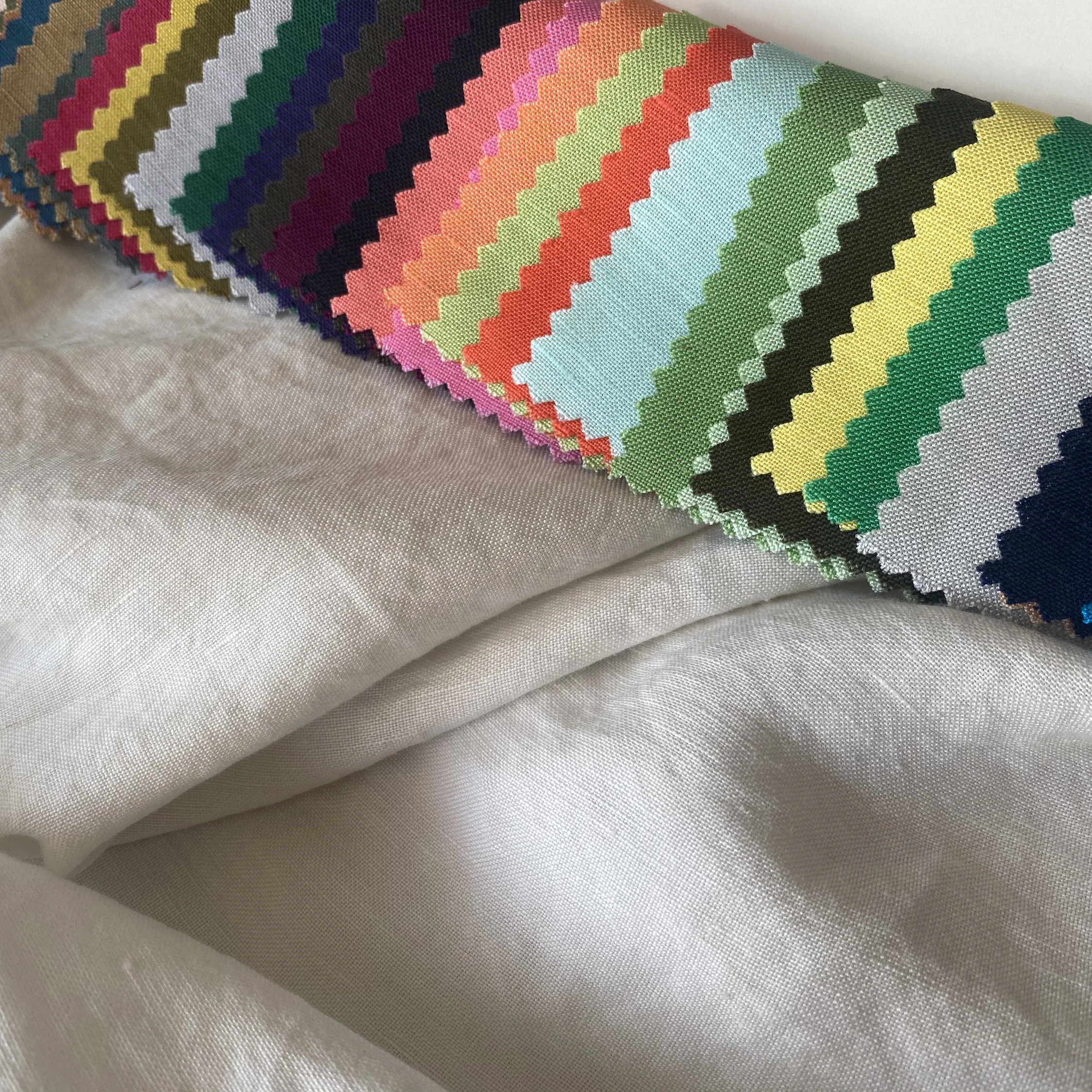 Cost-effective Natural Linen Viscose Fabric for Stock Garment Textiles Wholesale