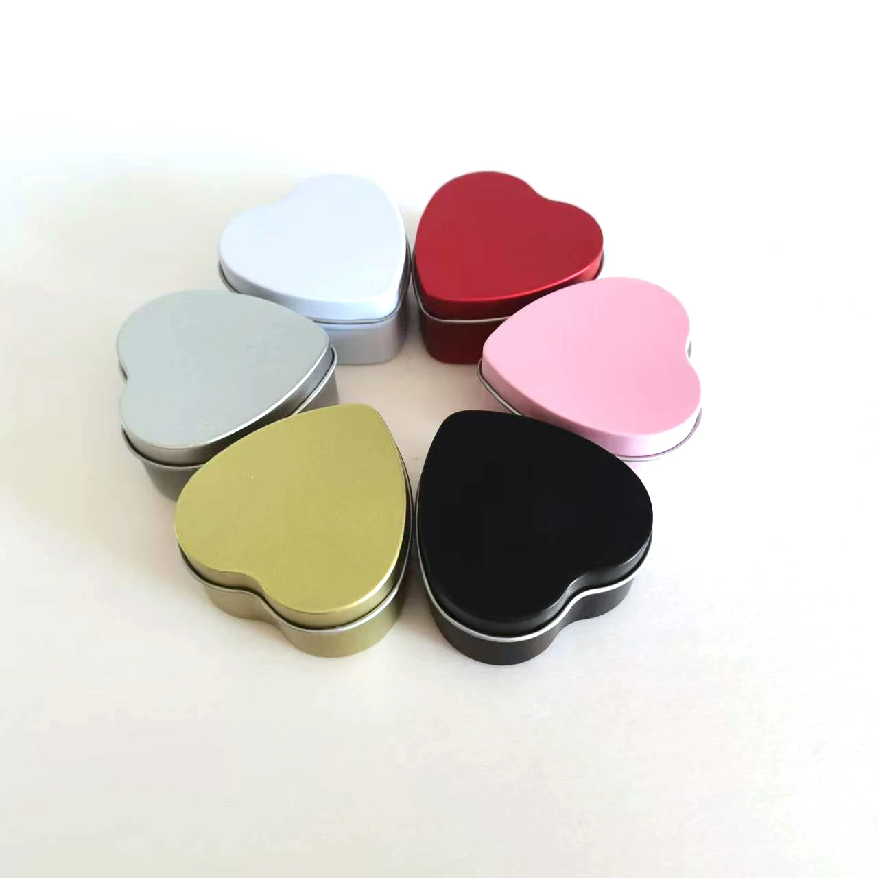 Heart shape candle tins with clear PVC window top lids clear window mint tin heart shape gift box for cosmetic sugar biscuit