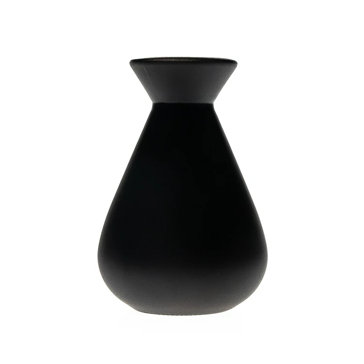 Luxury Style 150 ml Vase Shaped Frosted Decorative Reed Diffuser Black Glass Bottle