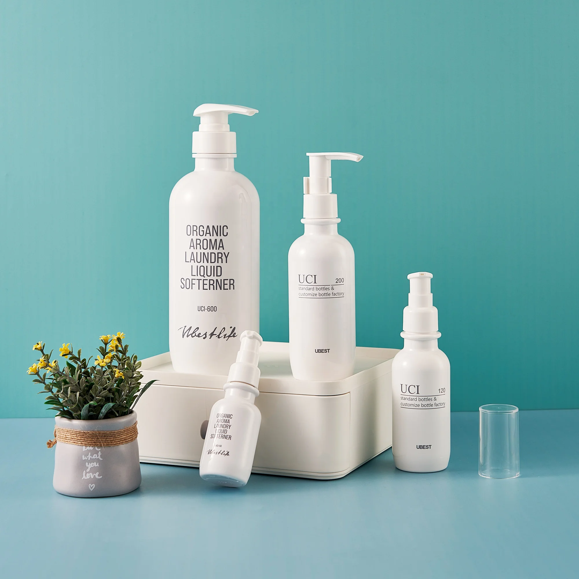 Luxury White Cosmetic Plastic PET Pump Bottle Toner Lotion Oil Facial Cleanser Bottle With Lotion Pump