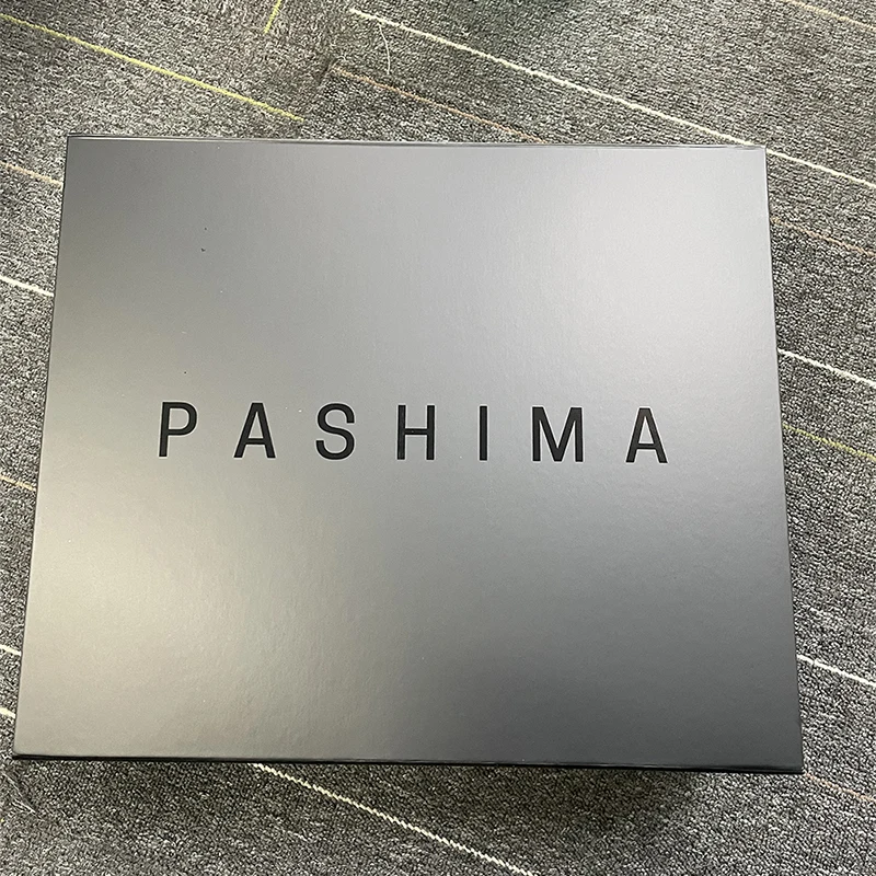 Индивидуальная подарочная упаковка Lionwrapack-прочные бумажные коробки с УФ-печатью и магнитной застежкой для одежды подарков