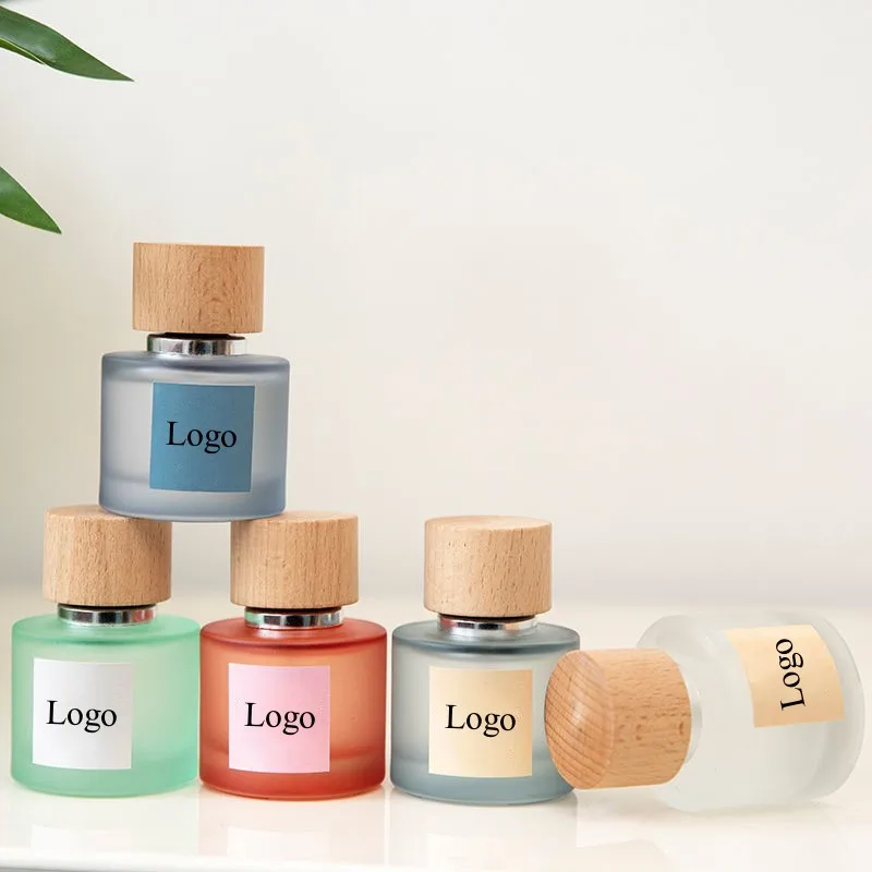 Factory Wholesale High Quality 50 Ml New Designer Wooden Bottle Cap Glass Perfume Bottle Box Packaging