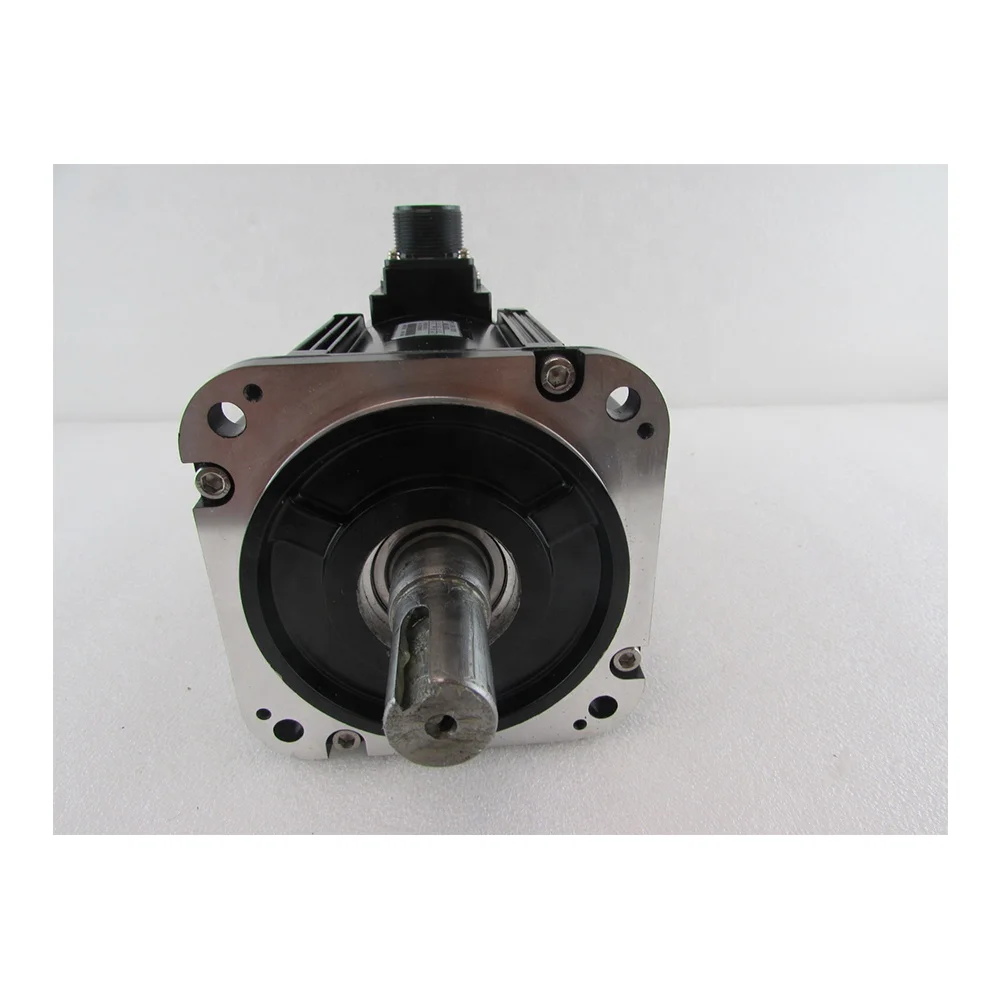 SGMAH-01AAA61D-OY Япония низкая стоимость Серводвигатель SGMAH-01AAA61D-OY