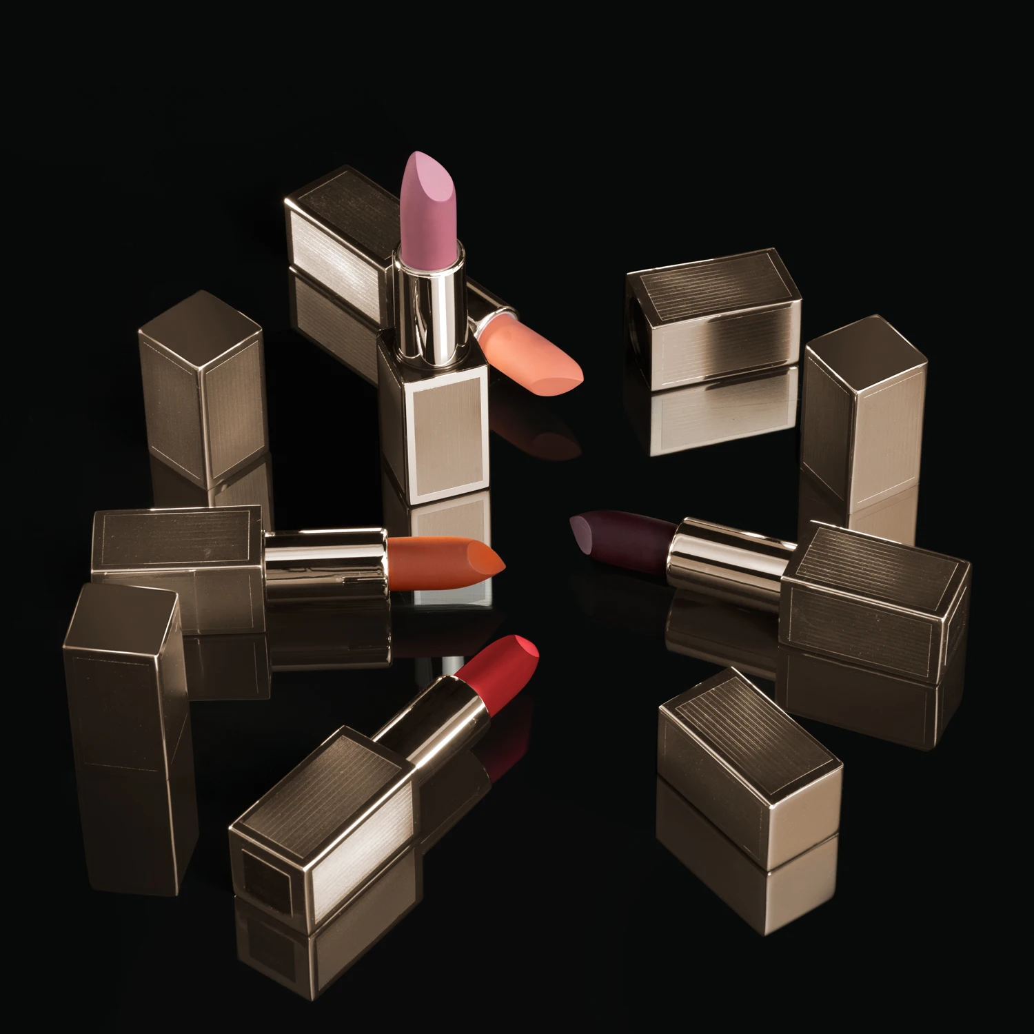 High Quality Mini Non Stick Matte Liquid Lipstick Base  Brown Cream Lipstick Shades Private Label Korea