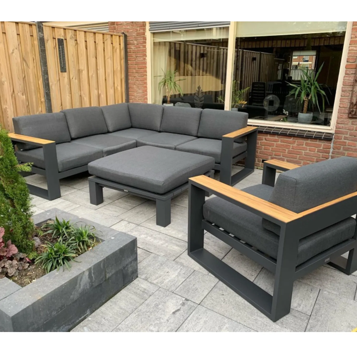 Outdoor Furniture Modern simple Love seat  Aluminium Conversation sets with Ottomans Patio Lounge Sofa Teak Wood Garden Sofa Set