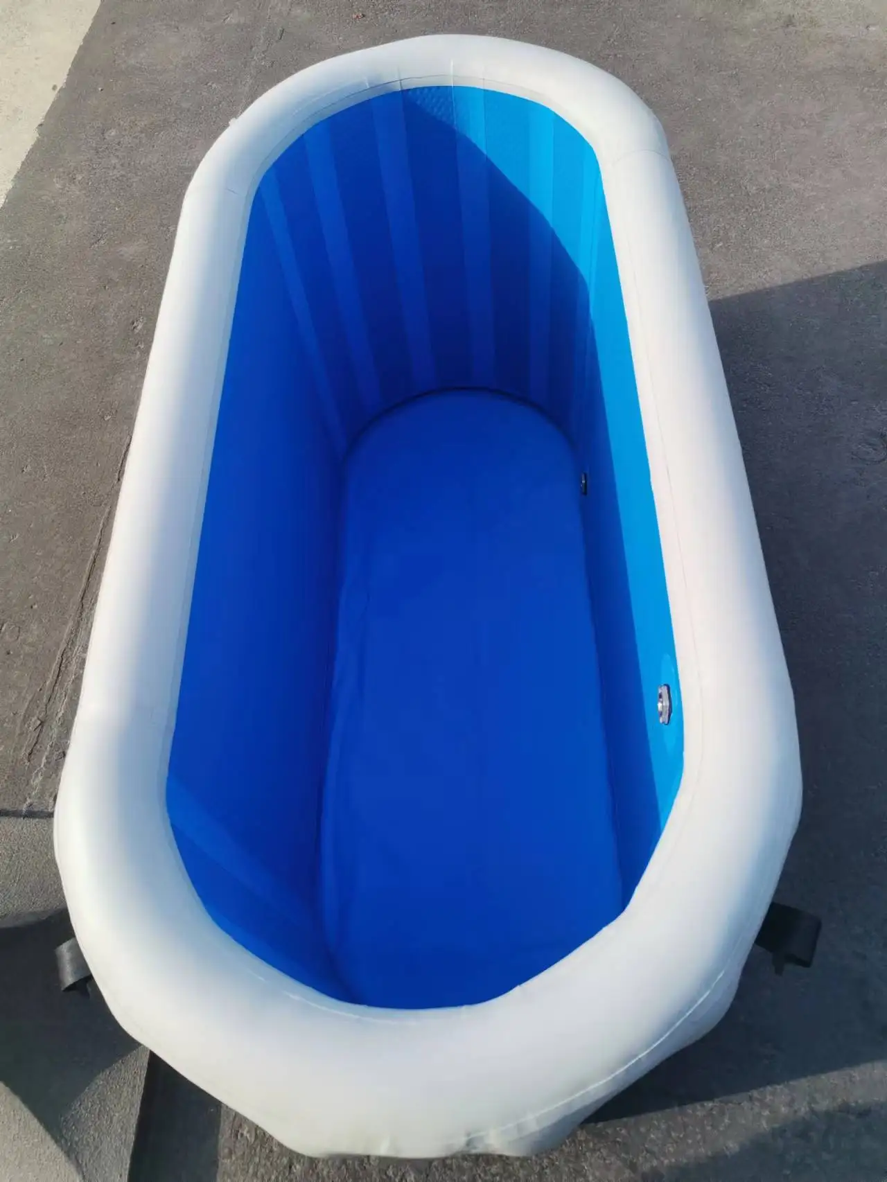 Inflatable Adult Bath Tub, Free-Standing Blow Up Bathtub with Foldable Portable Feature and  hand pump  (Drop Stitch PVC)