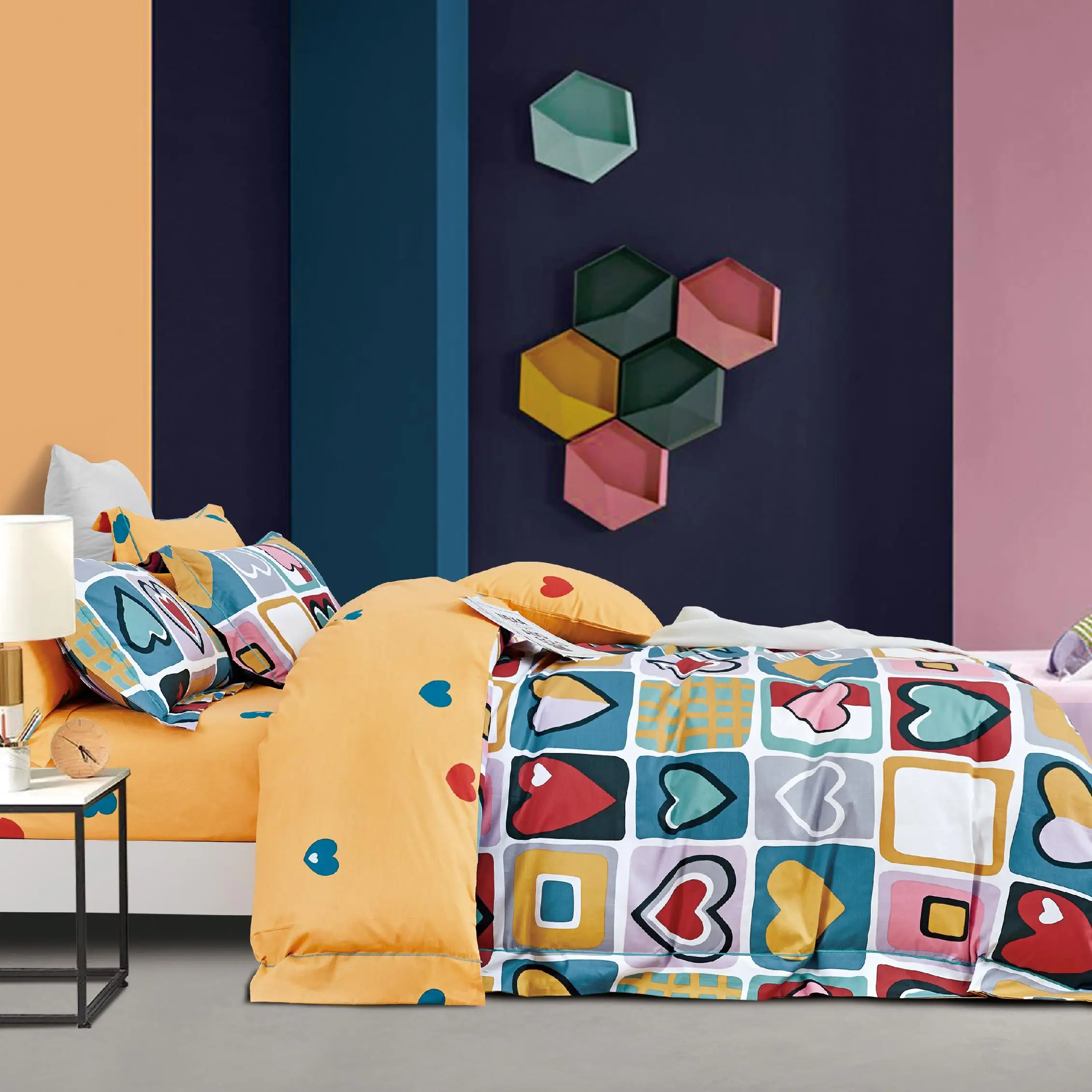 2022 new cartoon design 200tc twill cotton fabric for bedding