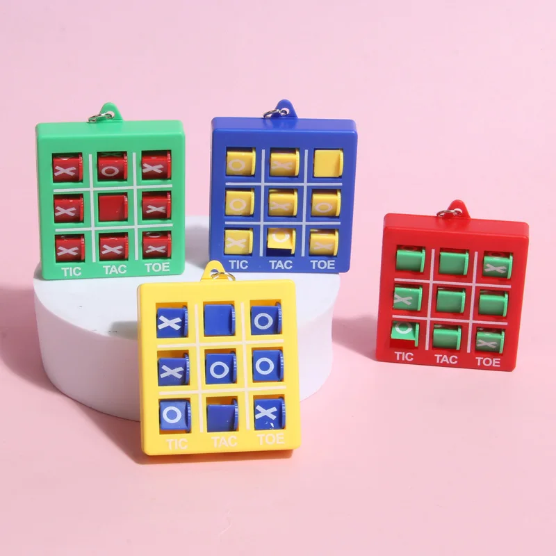 Novelty Mini Tic Tac Toe XO Chess Game Keychain Funny Colorful Plastic Toy for Kids Unisex 2-4 Years and 5-7 Years Age Range
