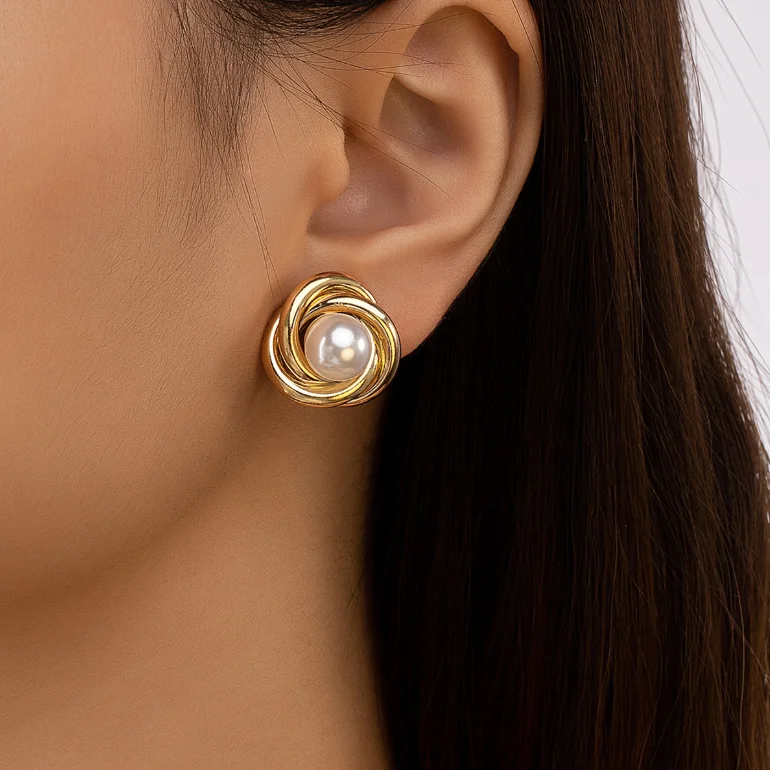 French vintage gold metal pearl ear clip earrings for women temperament statement party jewelry clip earrings without piercing