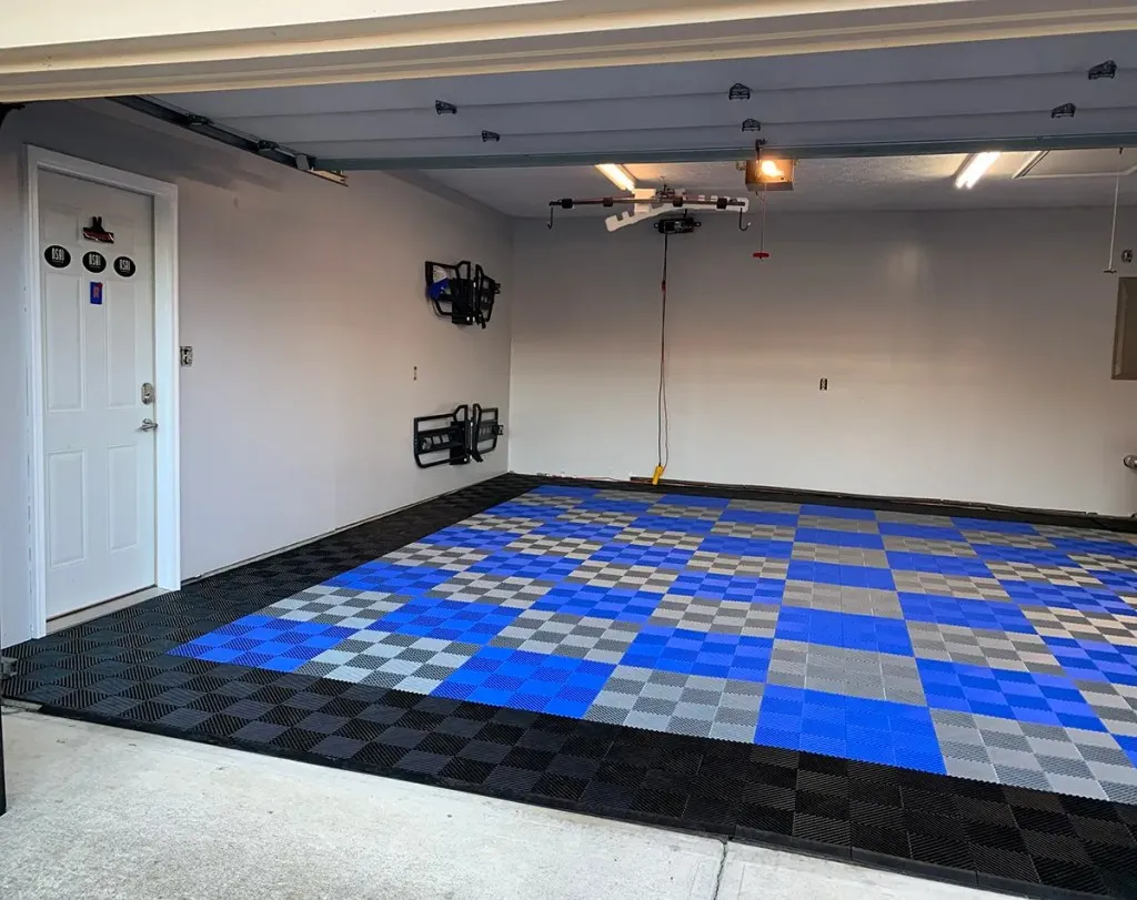 HanYin Fashion Interlocking Garage Floor Tile Outdoor Pvc Car Detailing Plastic Flooring Modular Car Wash Room Workshop