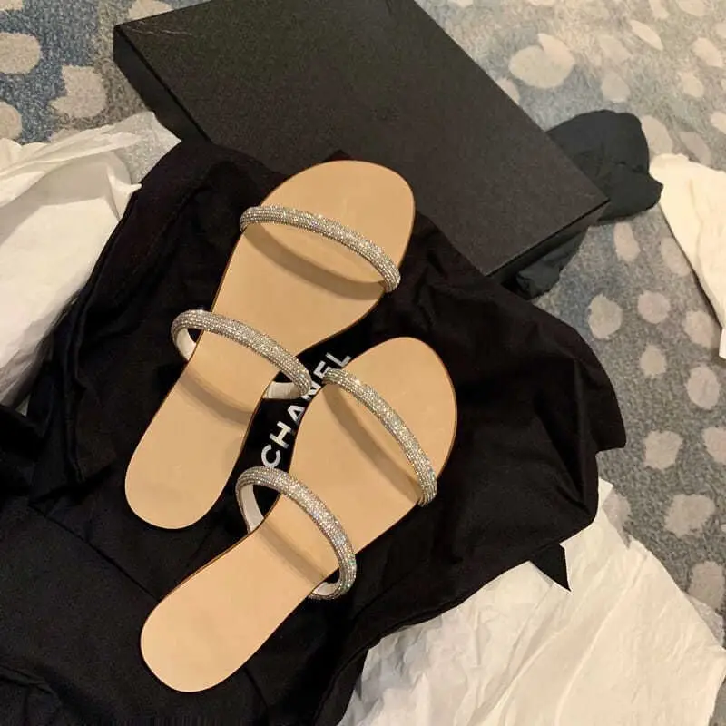 Band Flat Slippers Sandal Rubber Sole Crystal in Stock Hot Selling Fashion Outdoor Summer Women PU Summer Shoes
