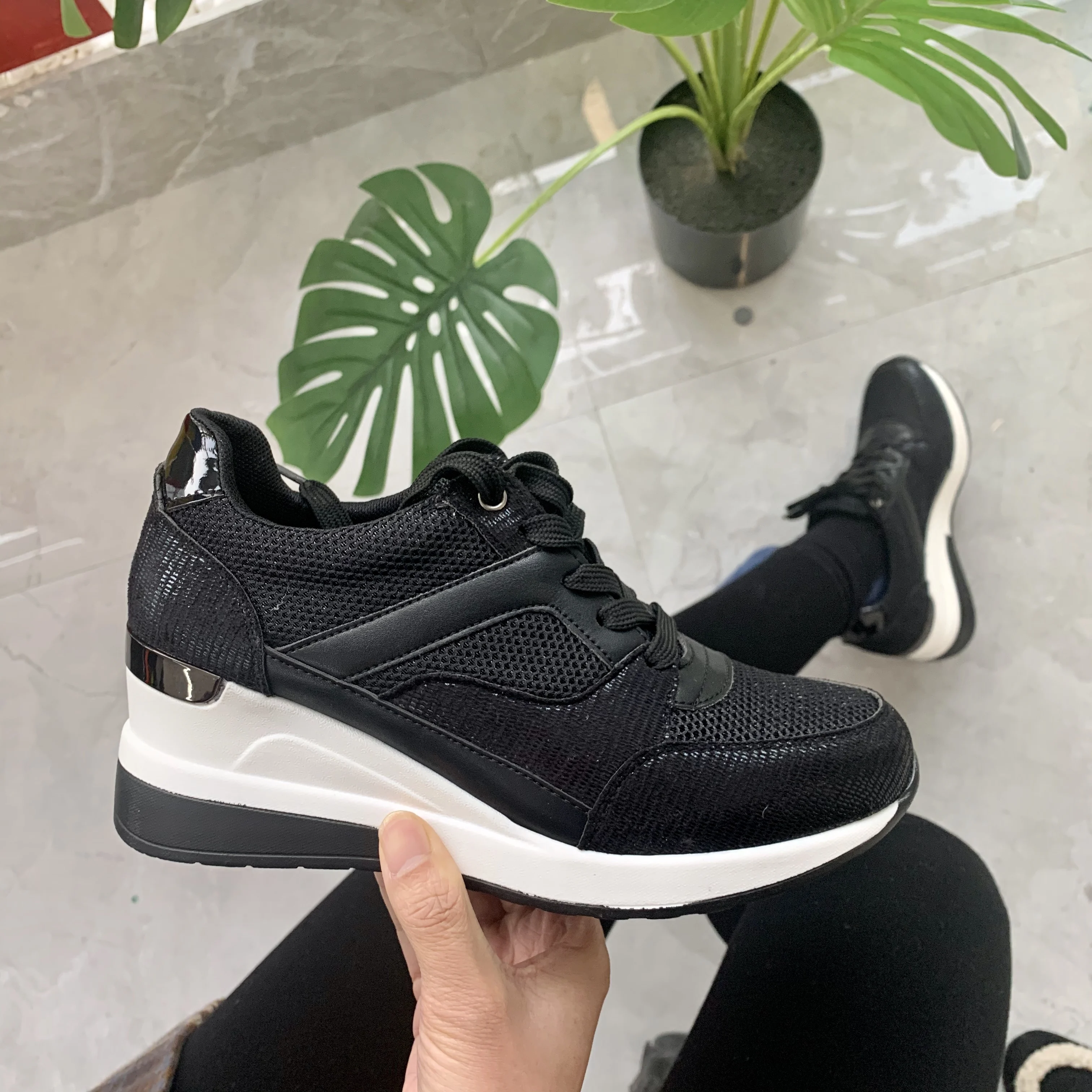 2020 new model   women sport shoes platform winter casual shoes  cheap factory sale  spring sneakers  shoes