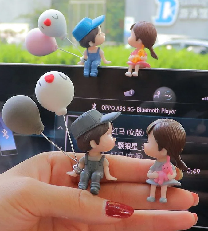 Toys Figurine Collectibles CakeTopper miniature people lovers kiss figure Car decoration little  boy girl boyfriends girlfriends
