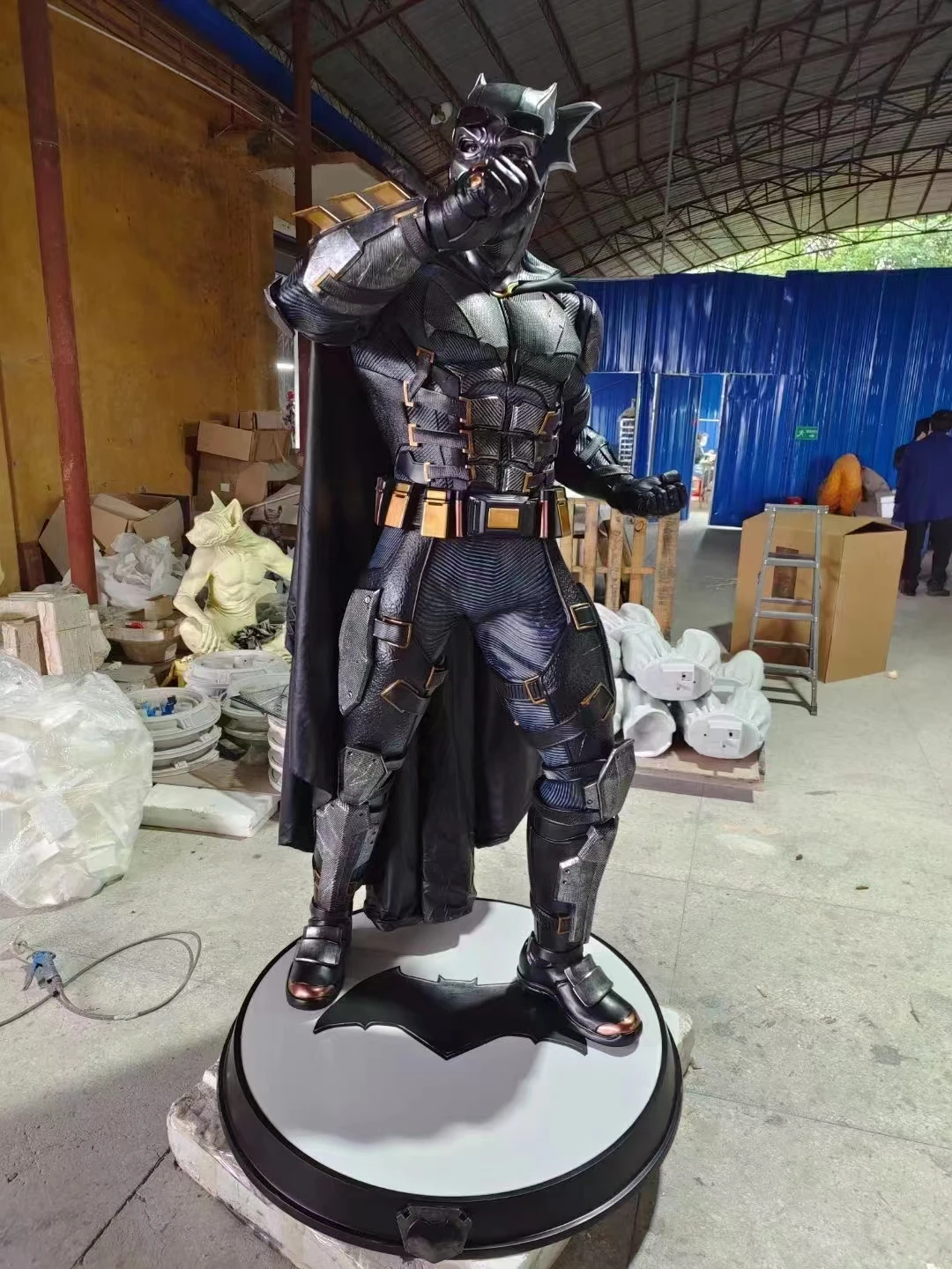 Горячая распродажа Высококачественная фигурка Бэтмена в натуральную величину из стекловолокна статуя скульптура для домашнего декора