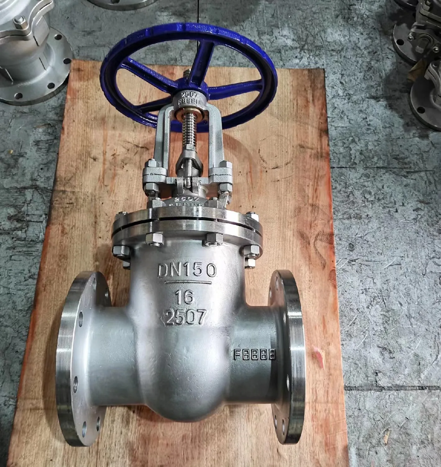 Cast Carbon Manual Valve PN16 PN40 PN64 High Temperature And High Pressure German Flange Gate Valve