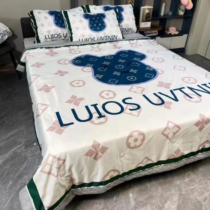 Factory Price  Whole sale Washed silk quilt 4 pieces bedding set comforter duvet set