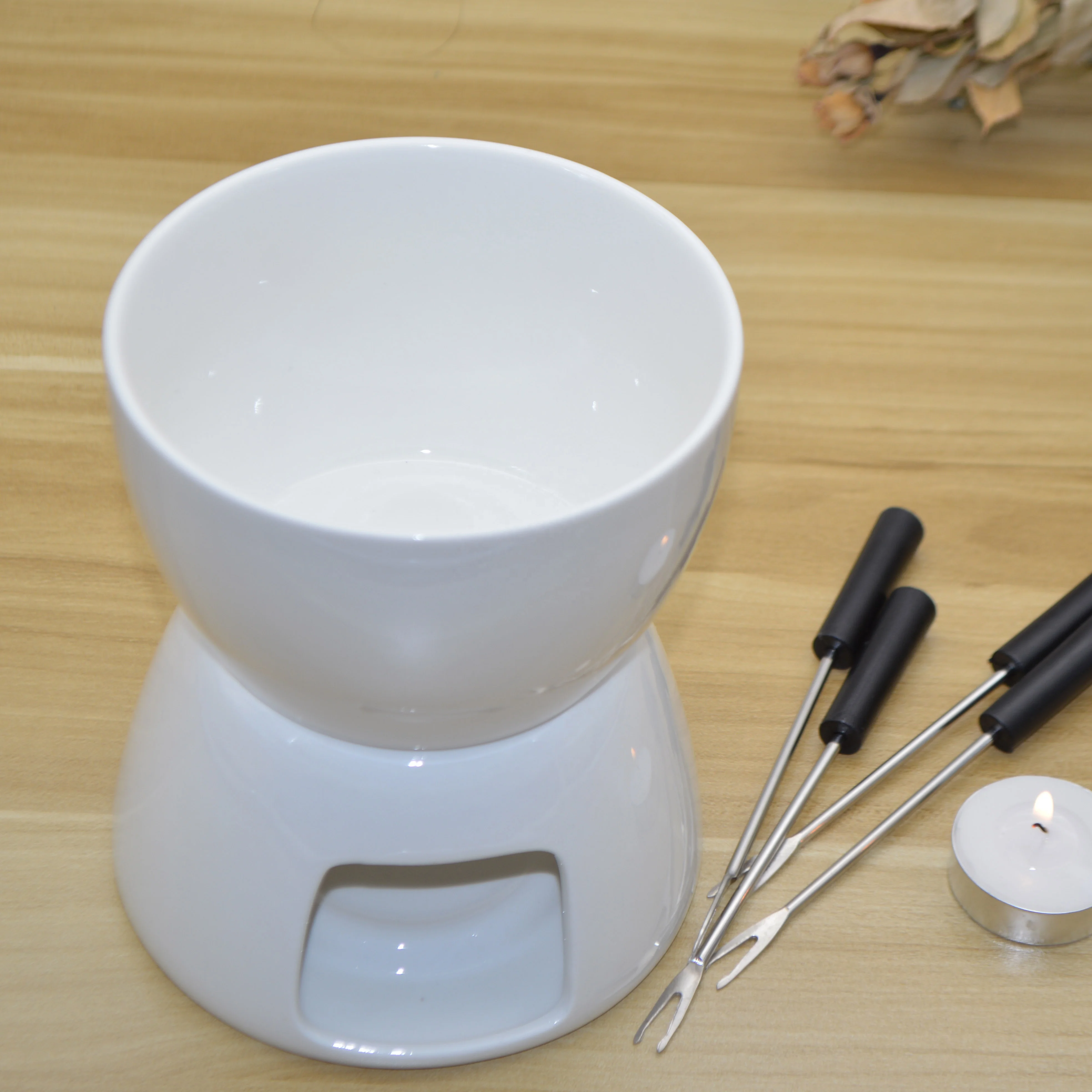 Glazed ceramic porcelain fondue pot with 4 stainless steel picks set