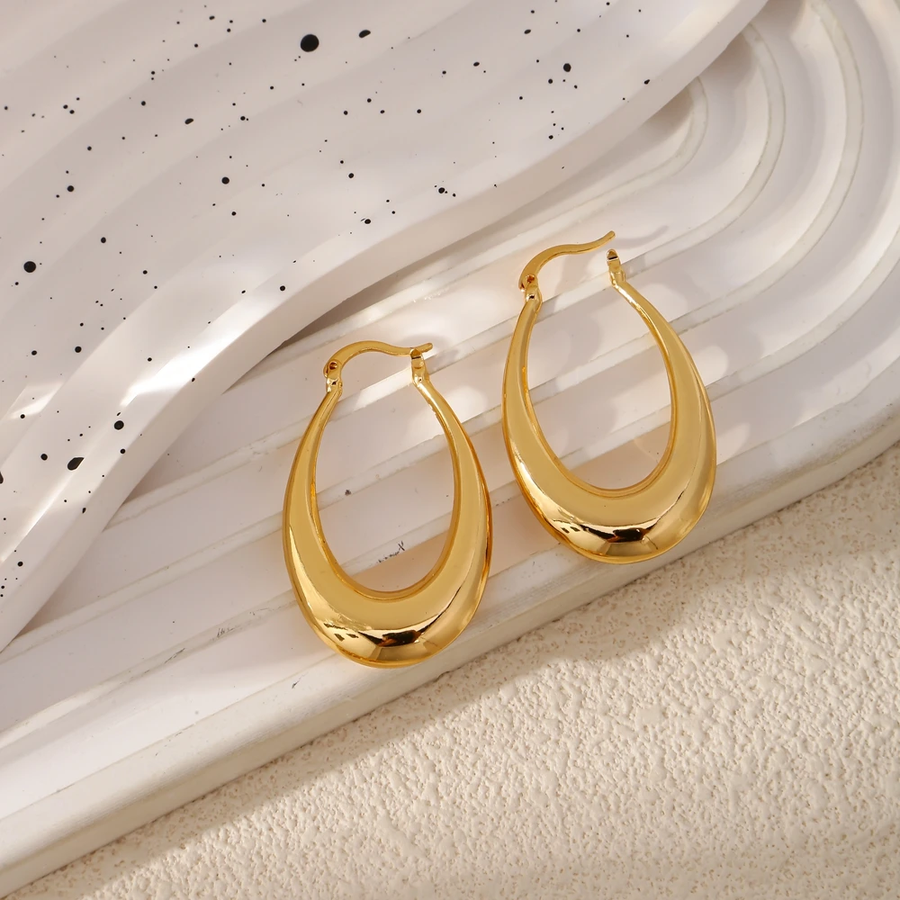 Hongtong Minimalist Simple 18K Gold Plated Classic Hot Sale Women Jewelry Huggie Earrings