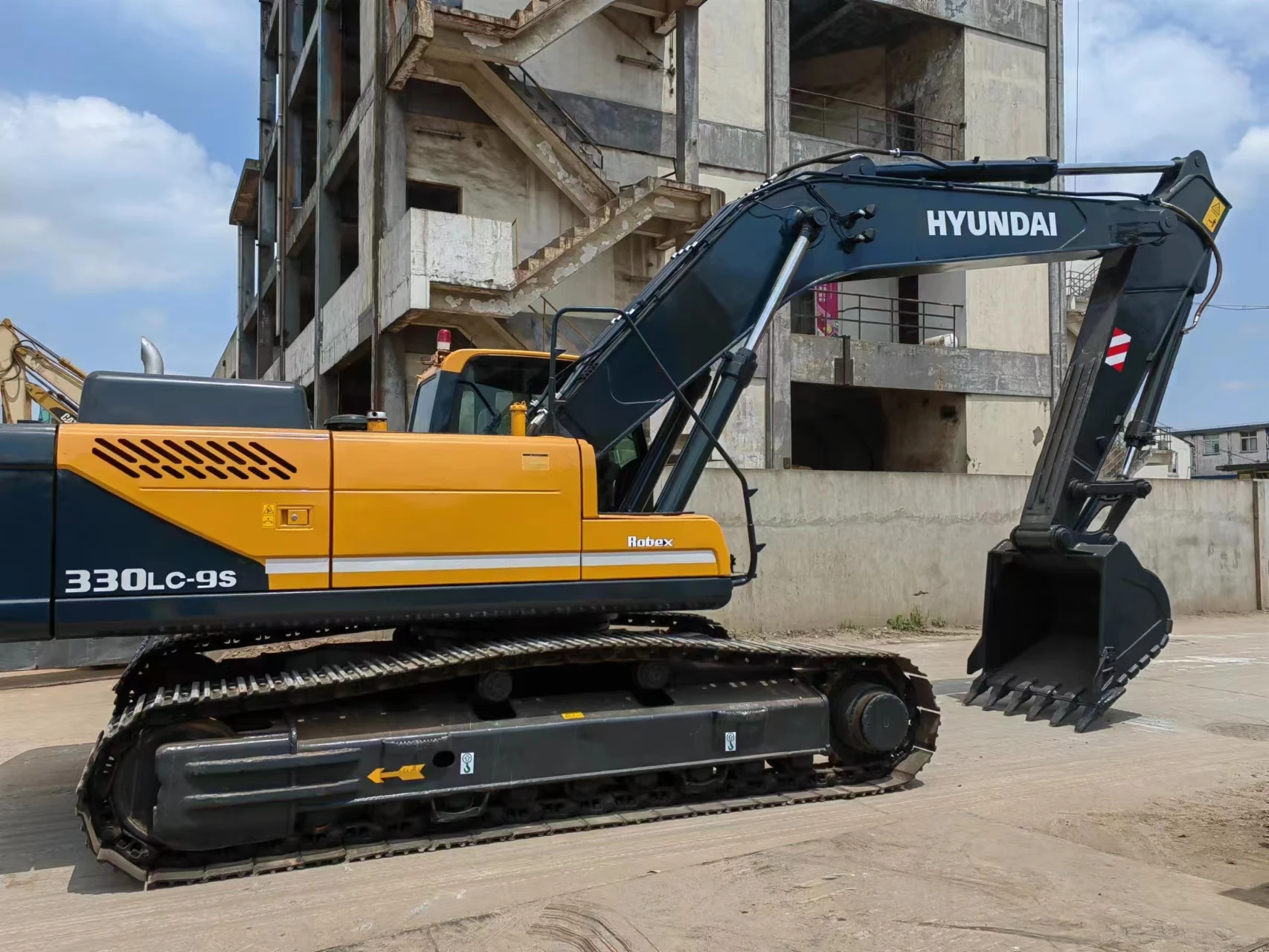 Used Cat Factory Price Sales Almost New hyundai 330 340 Wholesale with High Quality