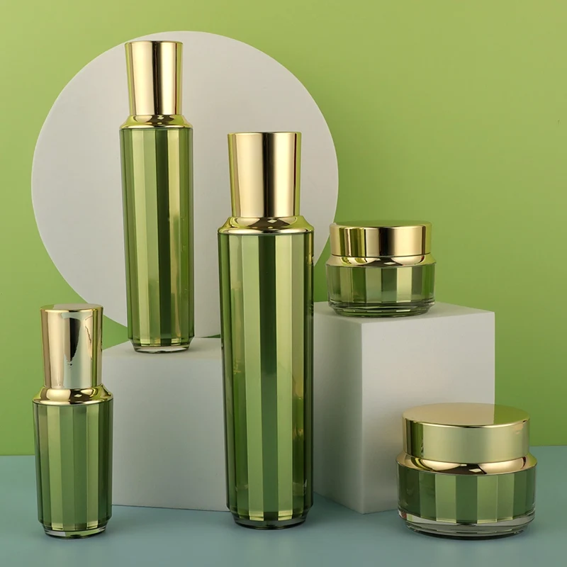 Роскошный лосьон насос пластиковая бутылка Косметическая пластиковая бутылка упаковочный Набор лосьон пластиковая Квадратная бутылка 20 мл-200 мл