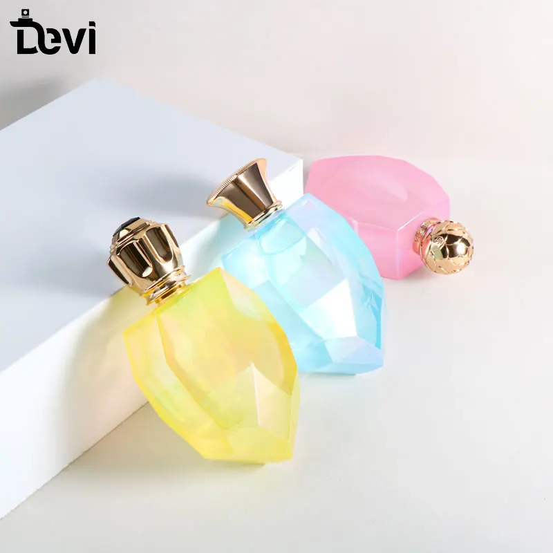 With Wholesale Inventory 100ml Luxury Diamond Glass Perfume Bottle Empty Refillable Spray Bottles