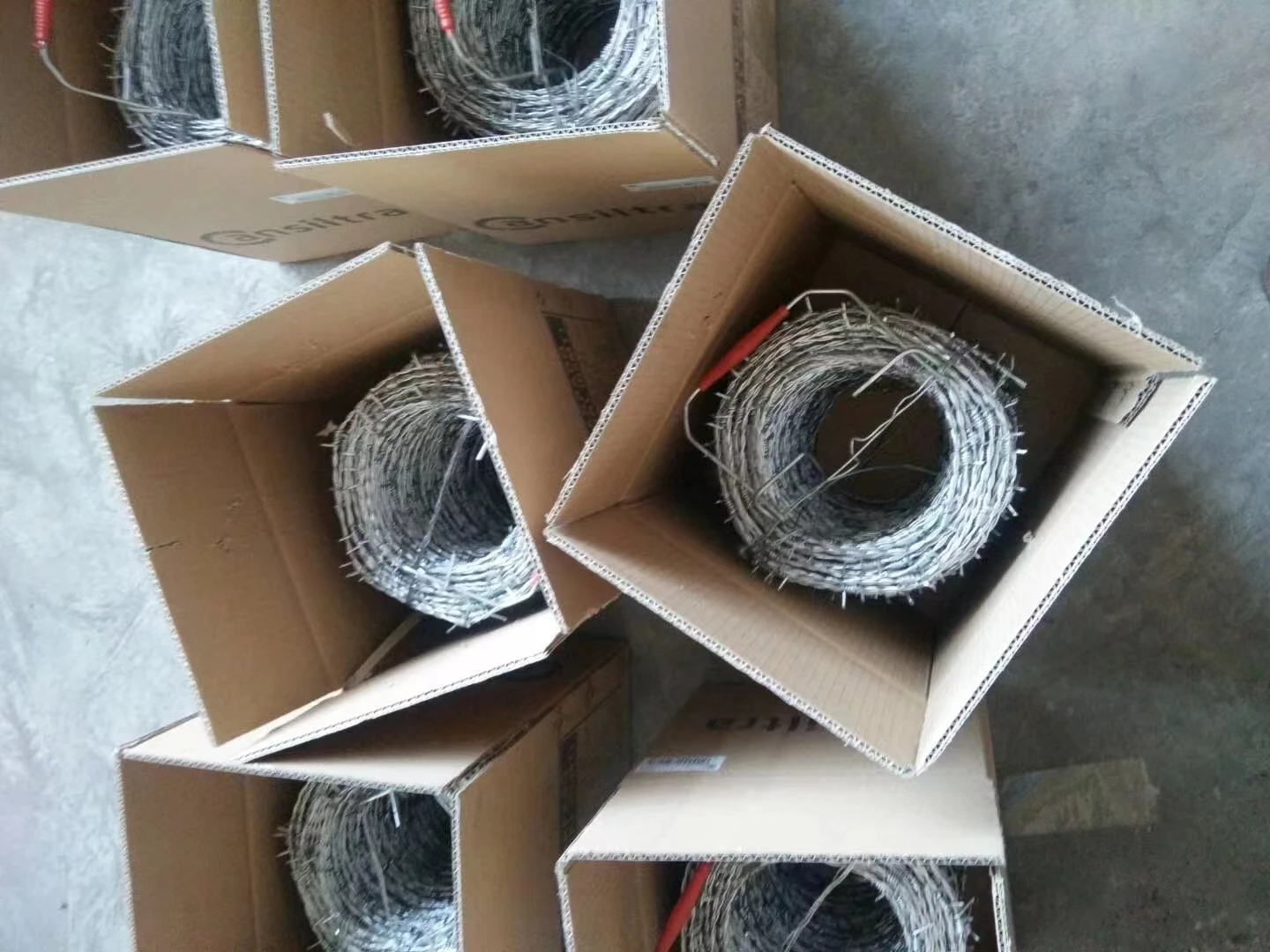 Razor Barbed Wire, Barbed Wire Length Per Roll, Razor Blade Barbed Wire price razor barbed wire galvanized barbed wire
