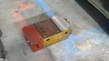 Yosoon Laser CNC 4M 600 Tons Sheet Metal Bending Machine Customized 3 Axis+1