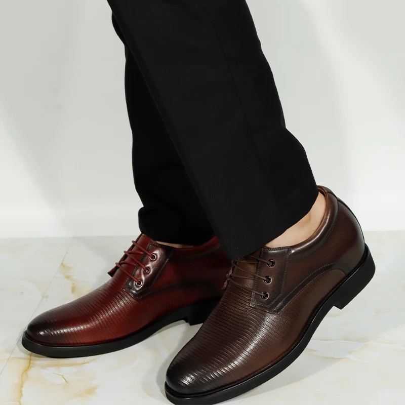 Low MOQ Embossed Leather 7 cm elevator shoes Customize design men Height increasing shoes Business party Men shoes