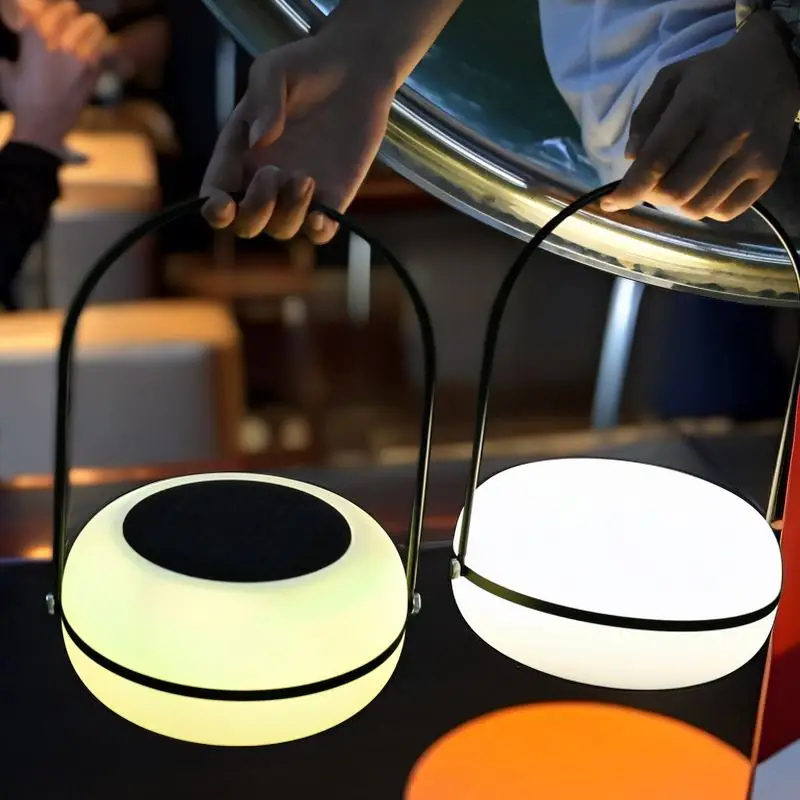 2024 Portable Rechargeable Lantern Dimmable Outdoor Solar Garden Lights with LED Light Source Decorative Plastic Lamp Body