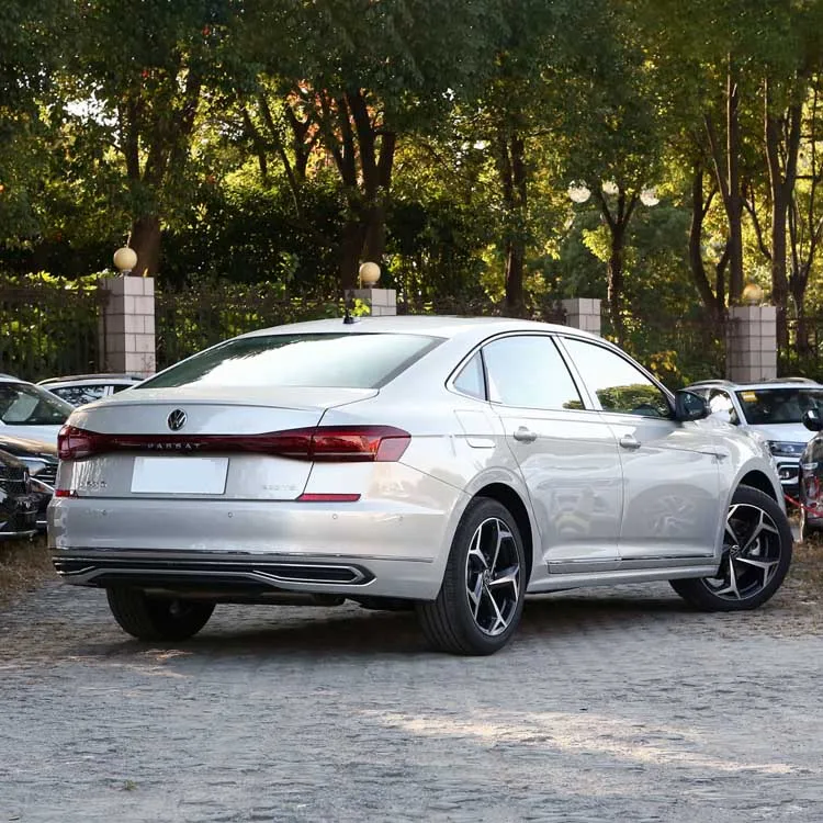 Ag Typ C3 Китай 5 Подержанный автомобиль Volkswagen Passat