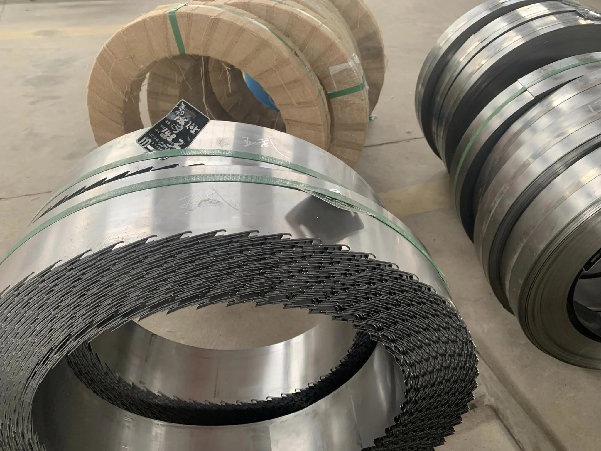 Carbon Wood Band Saw Blades Bimetal Band Saw blades Woodworking carbide tipped Band Saw Blade For Wood Cutting