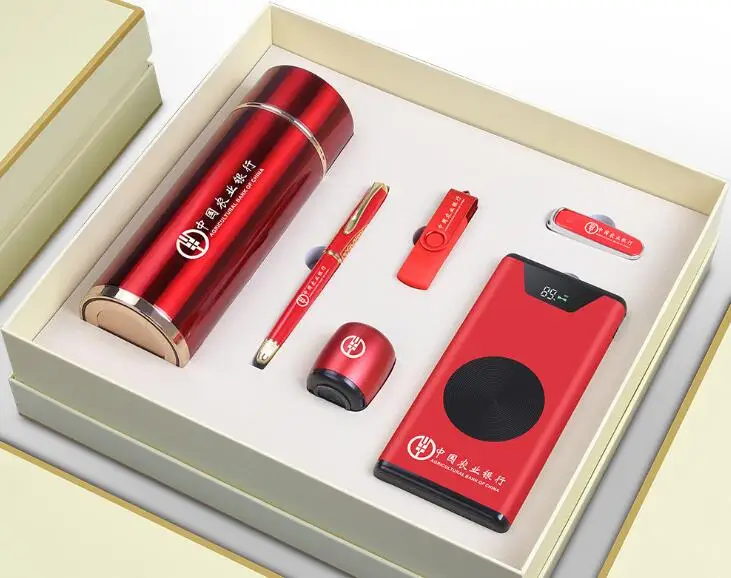 6 in 1 Business Gift Set Luxury  ,  Promotion Corporate Gift Set 2019 with Speaker Vacuum Cup Wireless Charger Power Bank