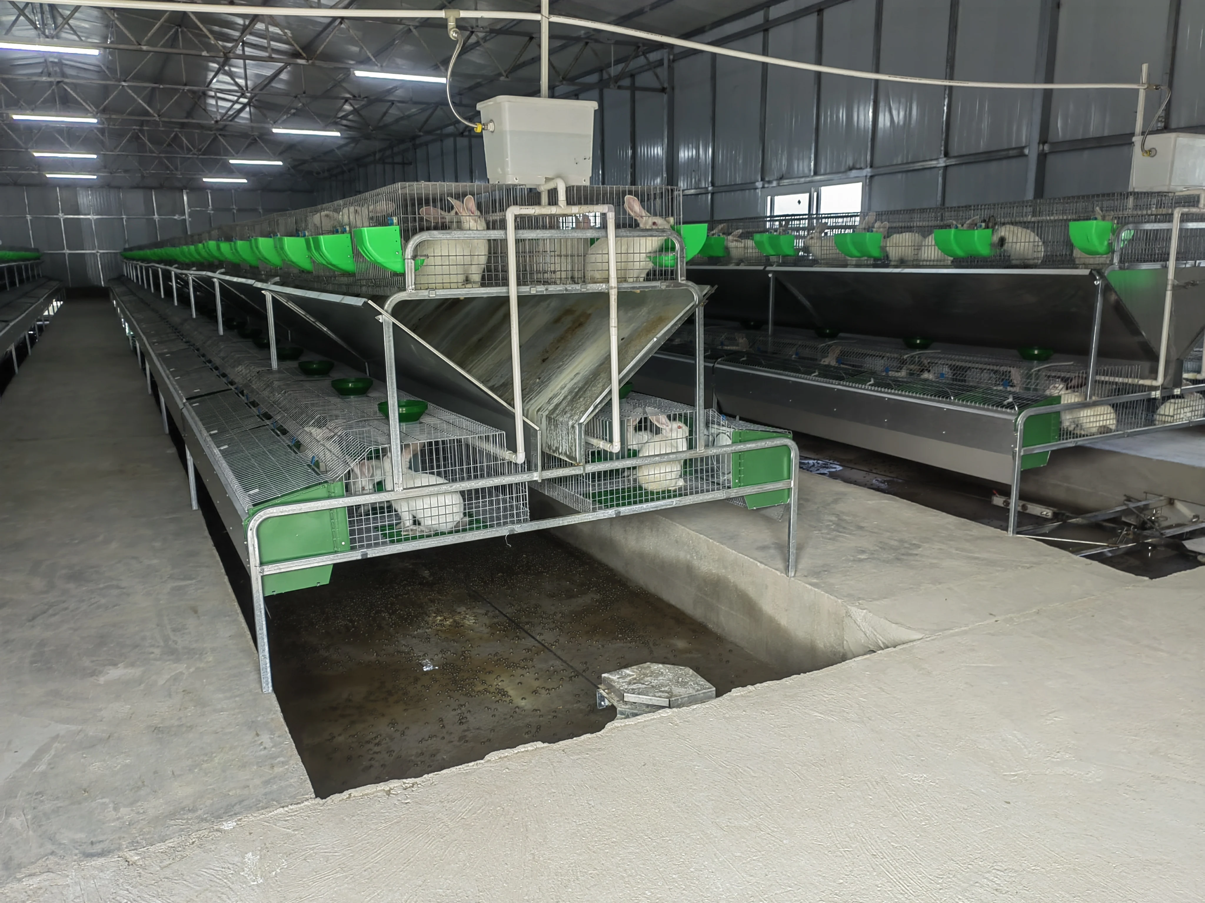 Stacking Rabbit Breeding Battery Cage for rabbit farm