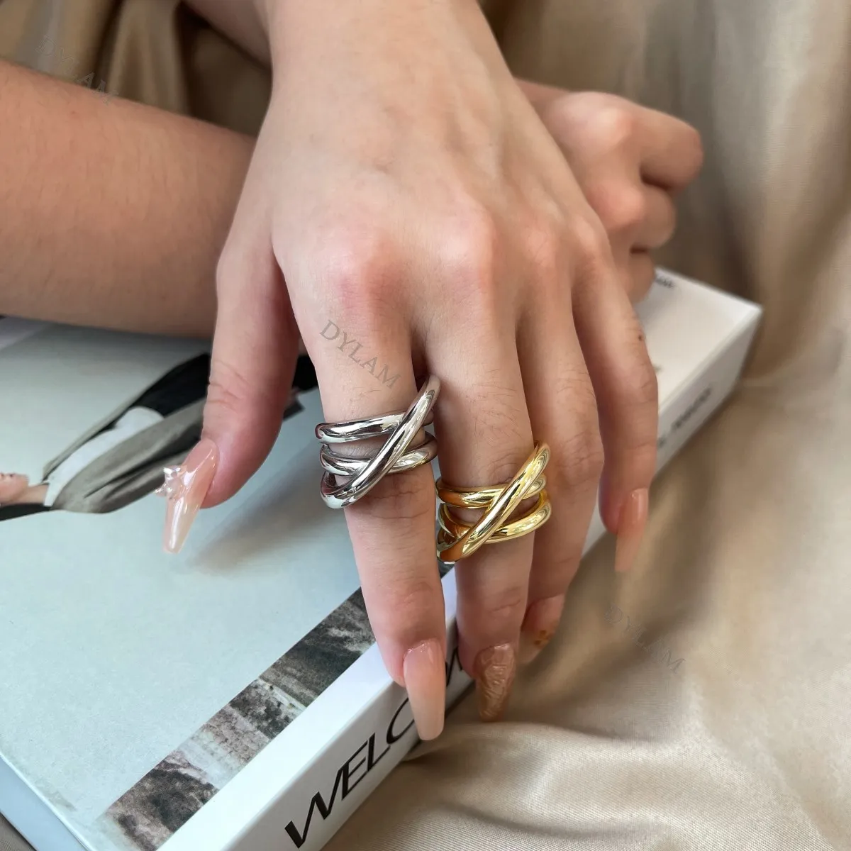 Dylam, минималистичное вращение odm/oem, оптовая продажа, западные ювелирные изделия, Платиновое кольцо, 18k, золотые фиксаторы, крест свободного размера