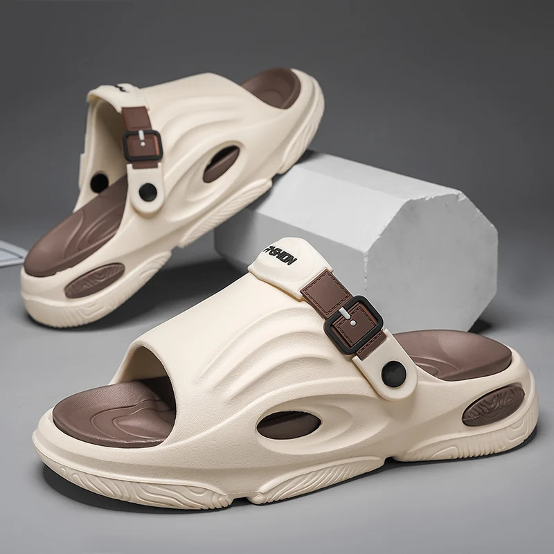 2024 New Hot sales Beach sandals for men Custom slides Anti slip breathable eva outdoor men slippers