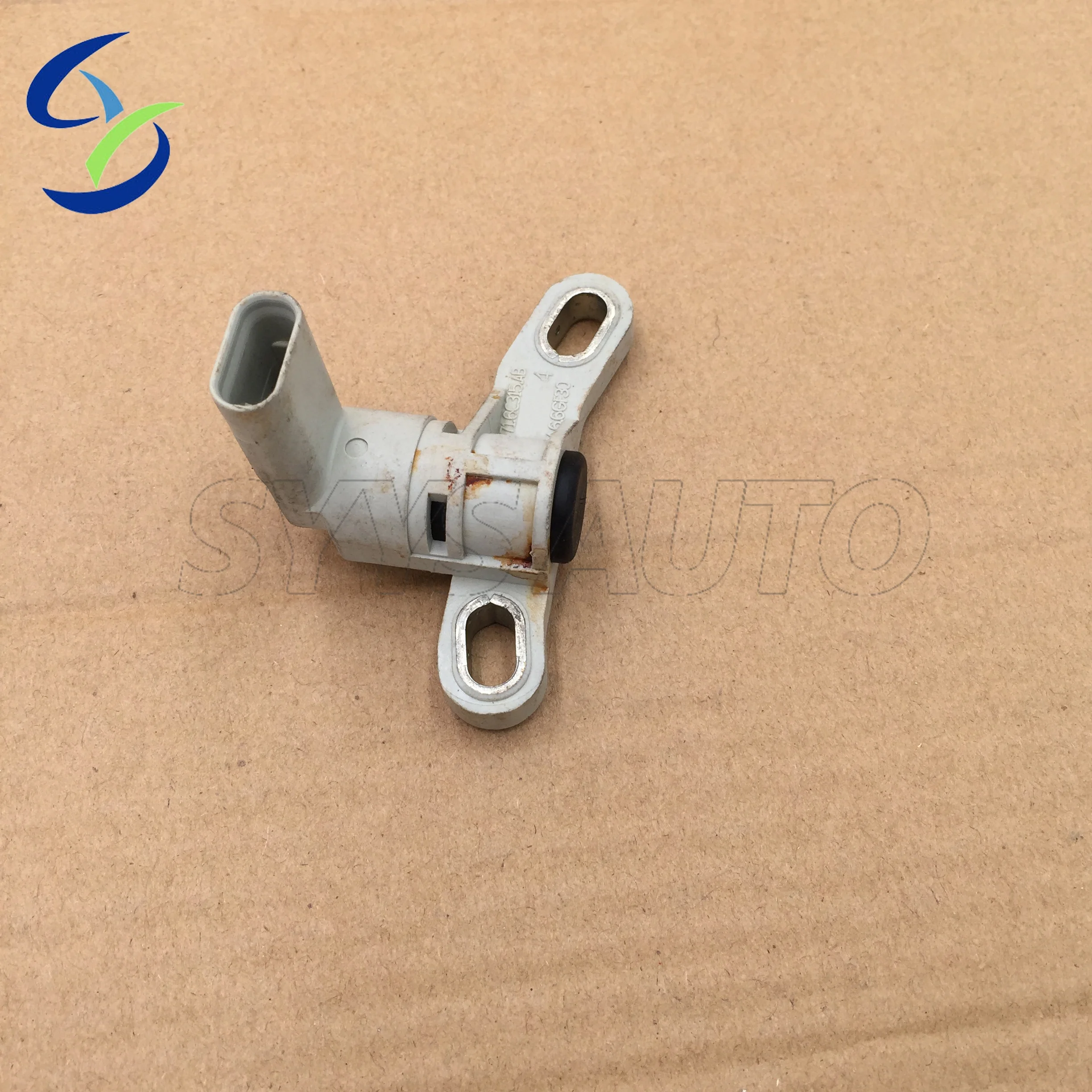 Crankshaft Position Sensor LR038756  For Land Rover Range Rover Evoque Discovery Sport LR2 2.0L