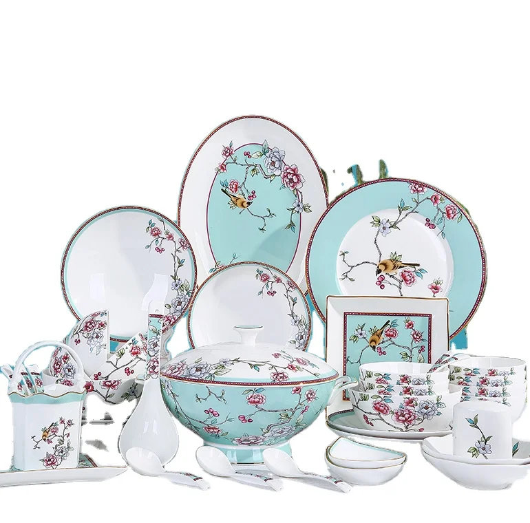 Tangshan city High Quality new design fine bone china dinnerware set  plates bowls pot spoons salt and pepper cans dinner set