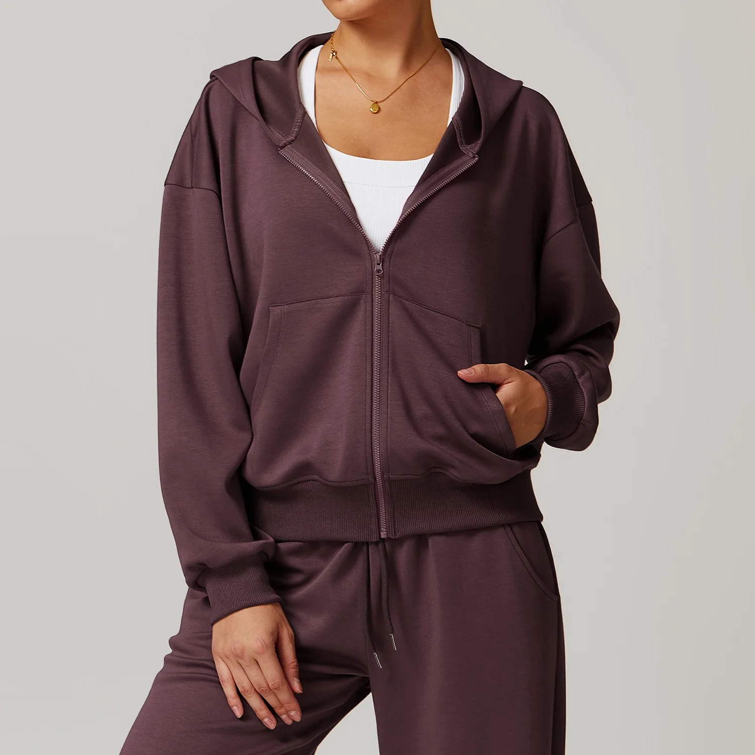 XW-DWT8952 Front Pocket Zip Fitness Sportswear Hooded Gym Wholesale Custom Yoga Race Sports Jacket For Women
