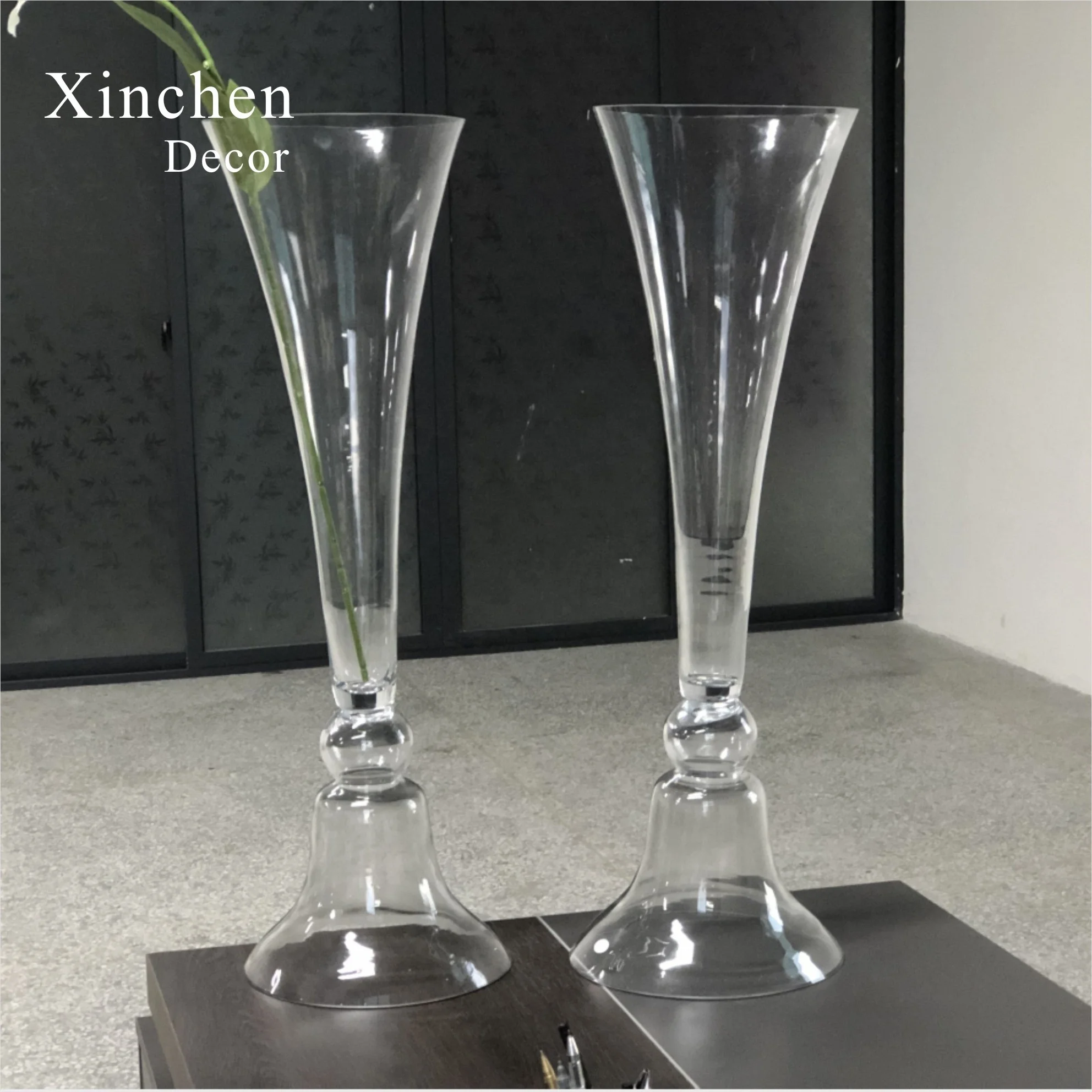 Hot sale 80 cm tall reversible trumpet glass vase for wedding decoration flower arrangement