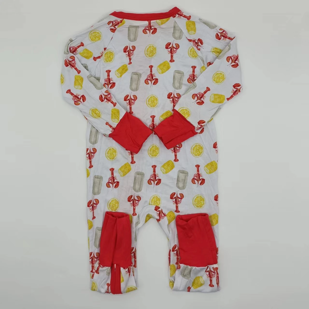 Детский комбинезон с принтом лобстера