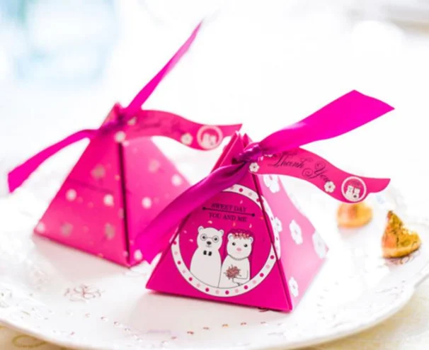 custom logo pyramid wedding candy gift box manufacturers