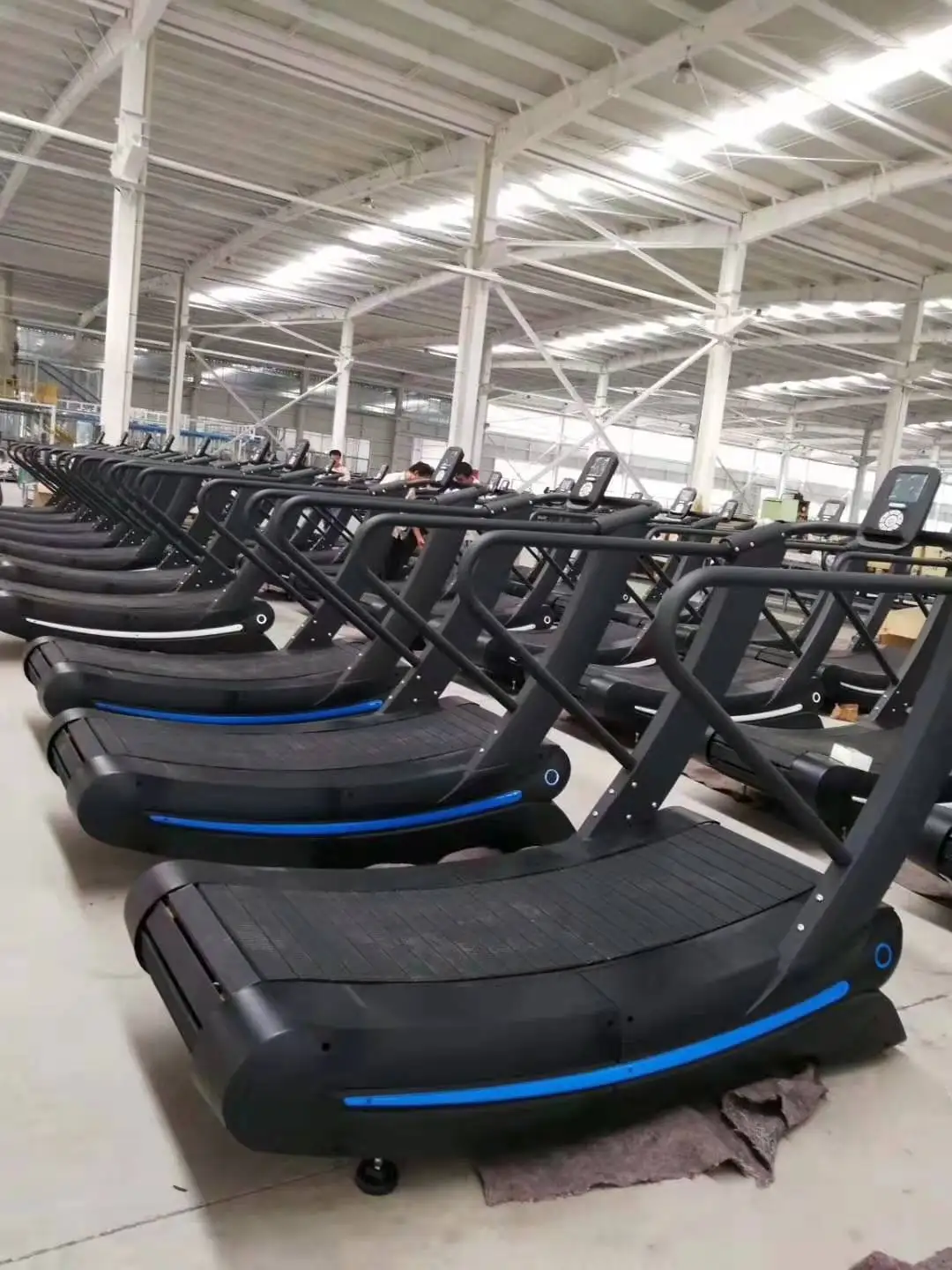 High quality commercial treadmill curve treadmill On Sale