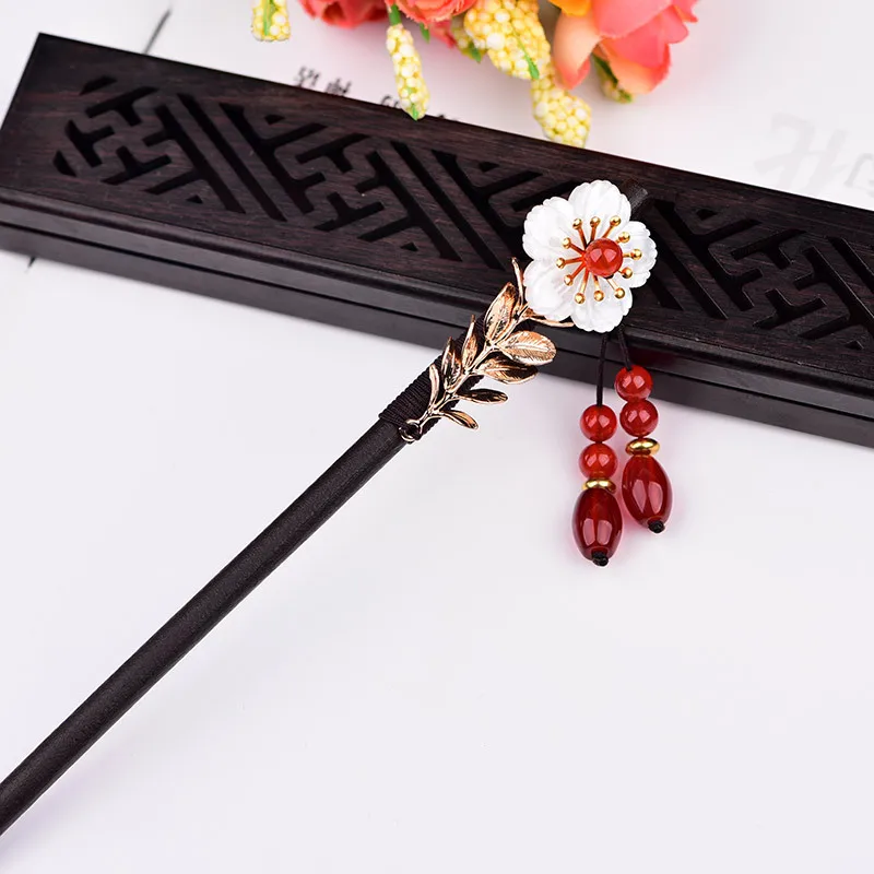 Handmade Simple Temperament Modern Hairpin Female Red Agate Dish Hairpin Wood Hairpin Classical Antique Hair Ornaments Daily