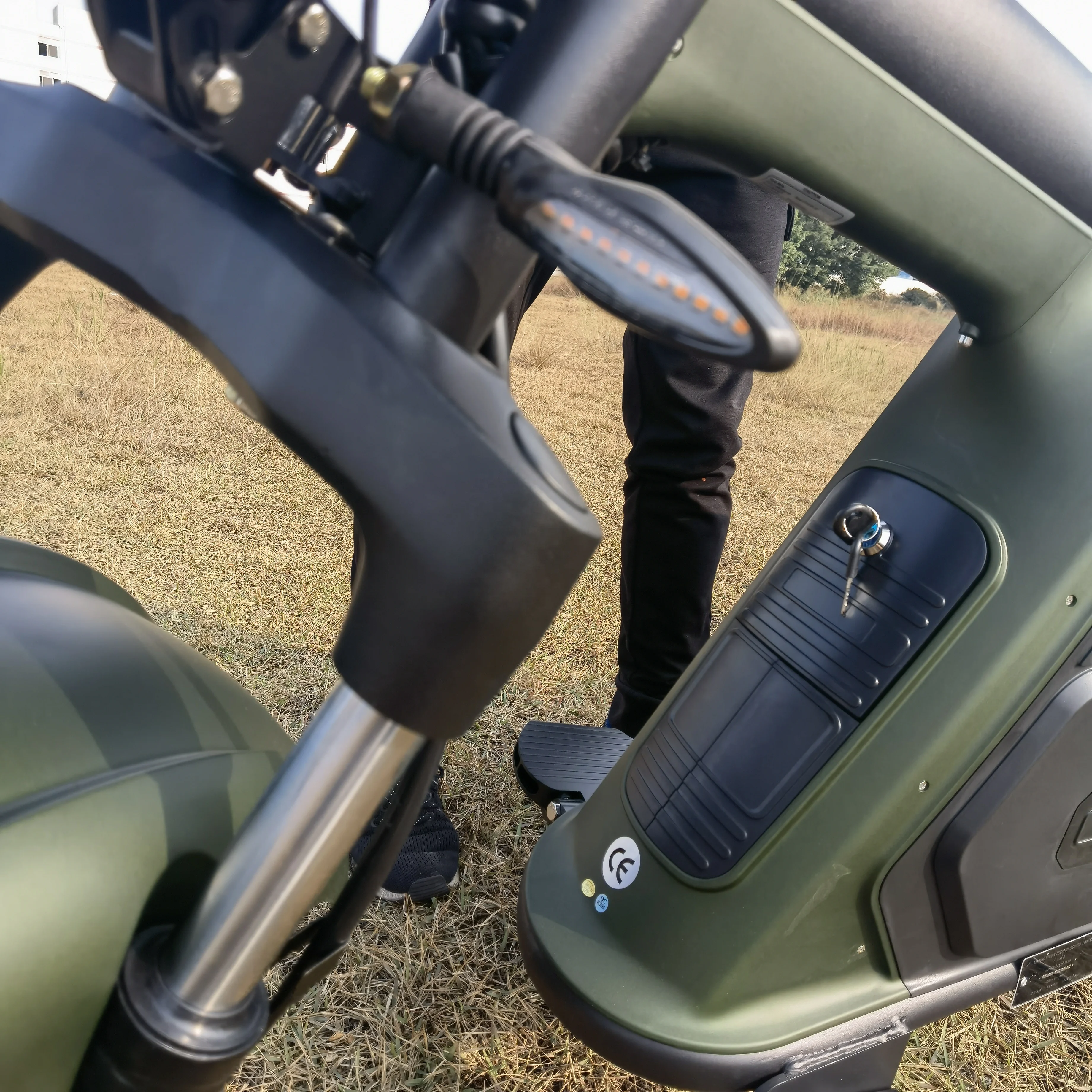 China 60V 12AH 1500W  2 Wheel Adult Electric Scooter City Coco off road powerful Fat Tyre