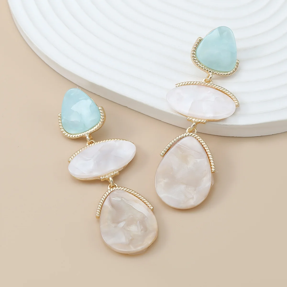 Fashion New Acetic Acid Plate dangle Earrings Multi layer Geometric brown Resin Pendant Earrings Wholesale for Women