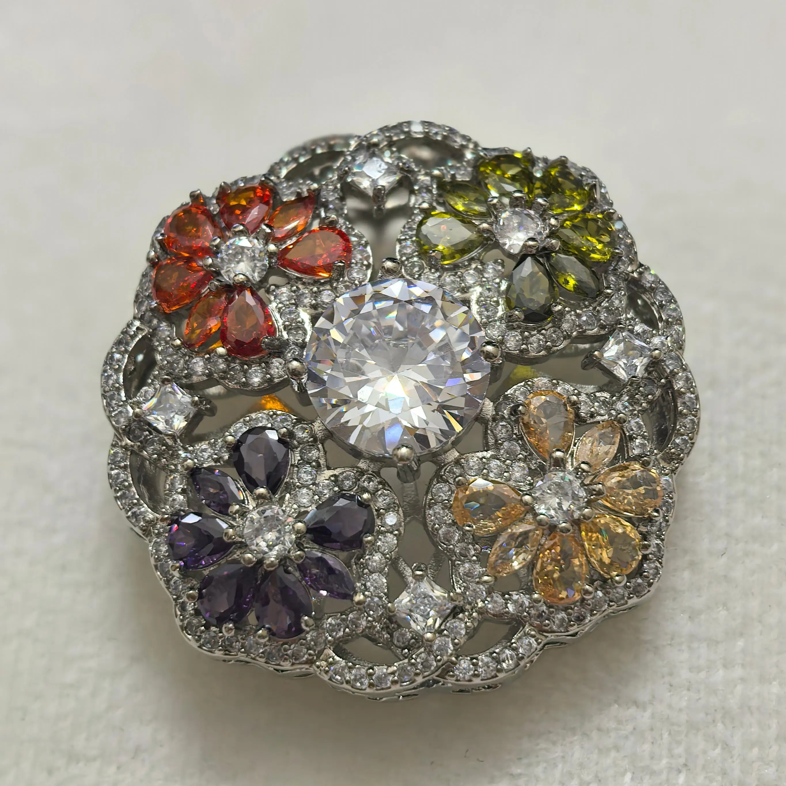 54L High Quality Sewing Zircon Button Decorative Shank Button