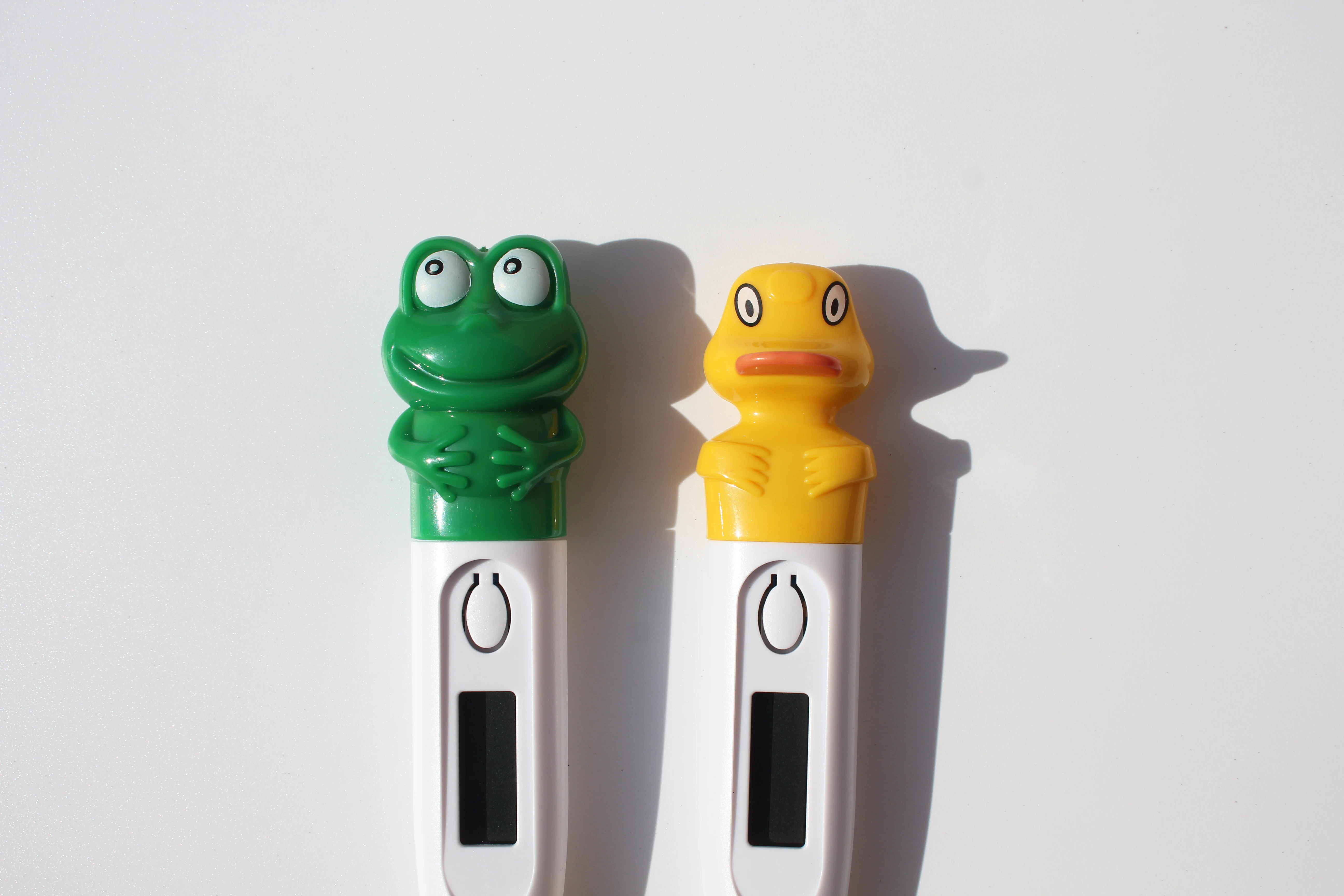 OEM quality digital rectal thermometer with sensor