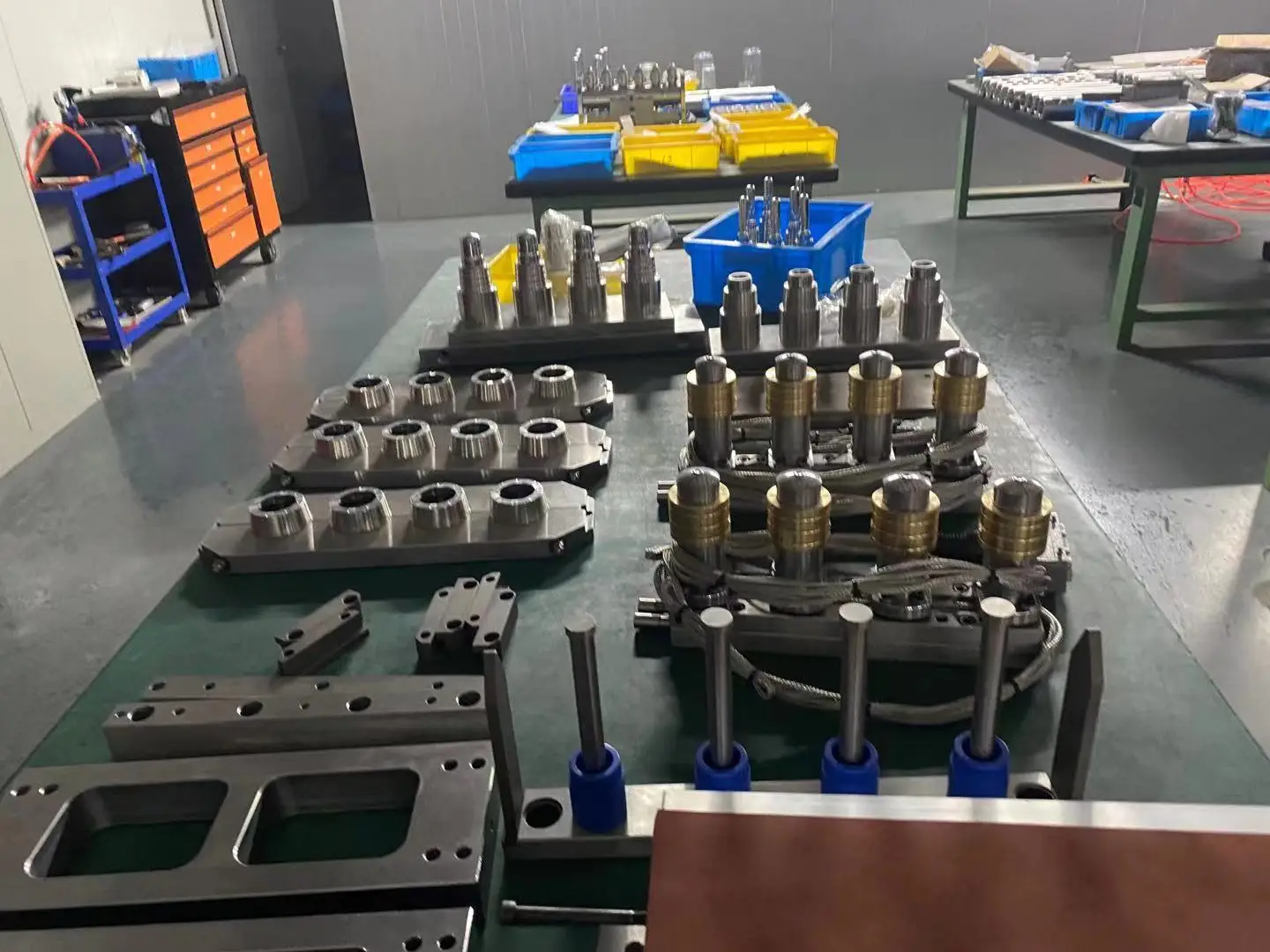 PET Eyedrops Bottle One-step Injection Stretch Blowing ISBM Preform Mould For ASB Machine